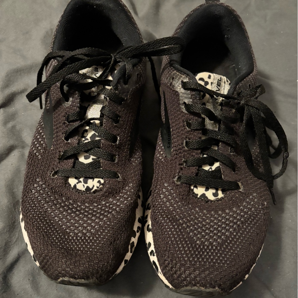 Cheetah print brooks